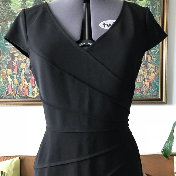 London Times Dresses & Skirts - LONDON TIMES Black Classy woven fitted Dress 6